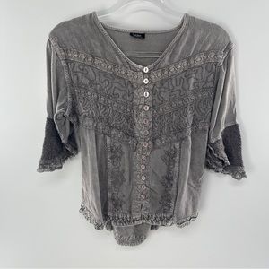 Bohemian Gray Short Sleeve